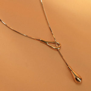 Bela Necklace