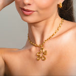 Load image into Gallery viewer, Hibisca Necklace
